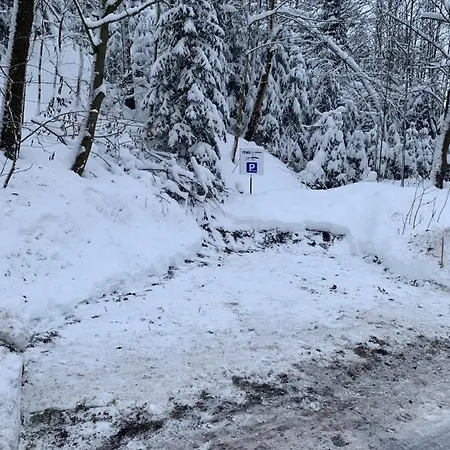 アパート Eulennest ディポルディスヴァルト